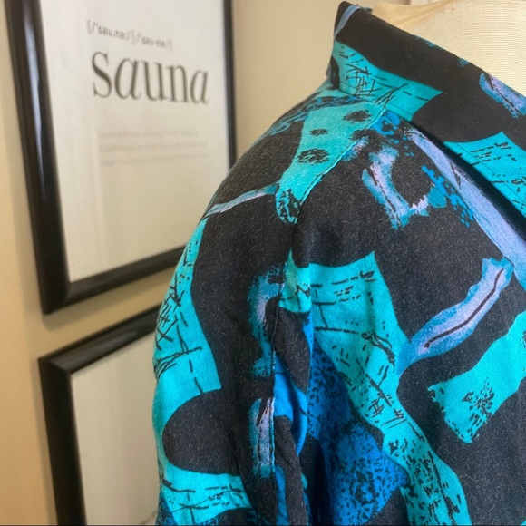 Vintage Montello XL Button up flowy shirt. - Picture 5 of 11